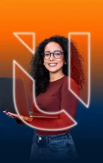 Bachillerato en Administración de Empresas Presencial_Imagen modelo_350 x 550_3