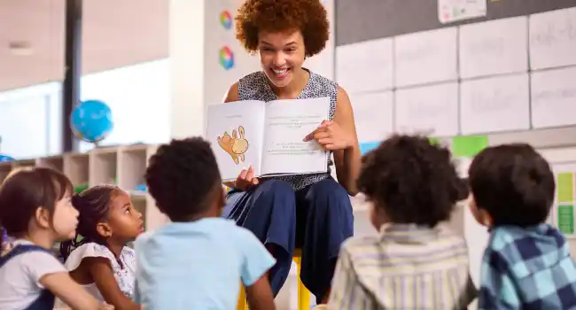 Licenciatura en Docencia Presencial_1_Descripción del programa_650 x 350_16