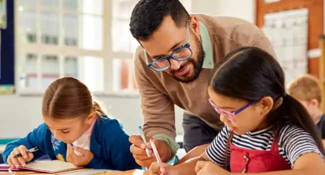 Licenciatura en Docencia Virtual_USAM9836USAM  Campaña 2026_1_Descripción del programa_650 x 350_25